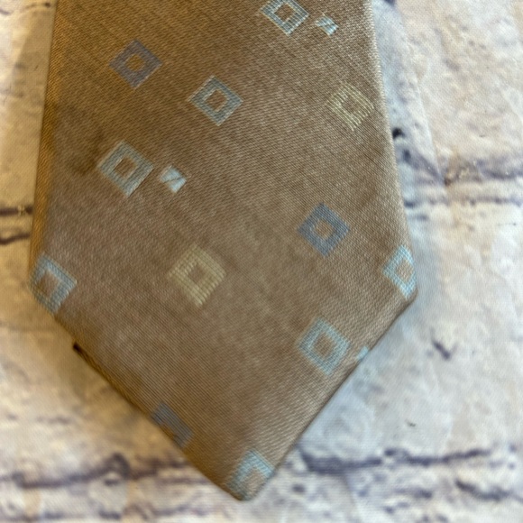 STRING-BEANS PLUS TAN/TAUPE ABSTRACT LIGHT BLUE SILK VINTAGE THINNER MENS TIE - Picture 4 of 7